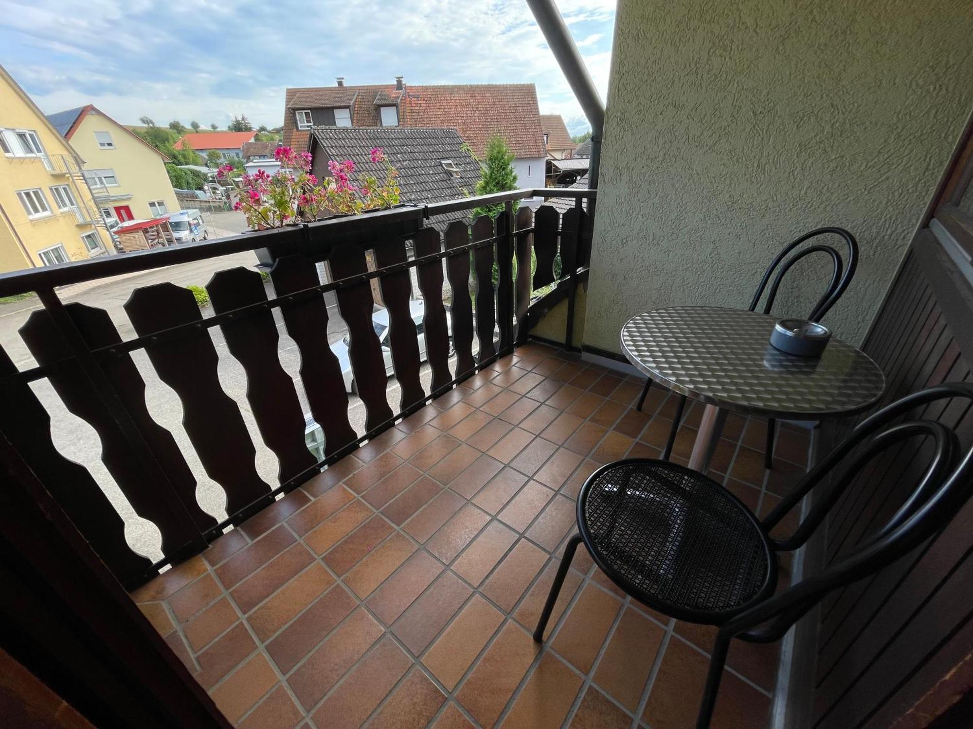 Beny Hotel Restaurant Hertingen Buitenkant foto